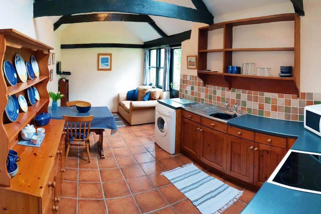 Cosy Cottage In The Beautiful Lamorna Valley - Walk To The Pub & Sea Paul ภายนอก รูปภาพ